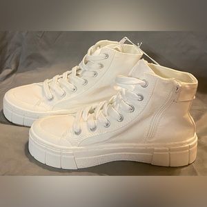 Mad Love Women’s Hightop Zip Sneakers